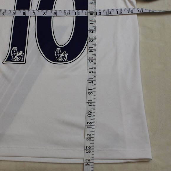Tottenham England UK Harry Kane Soccer/Football Jersey Youth Large - Picture 7 of 7